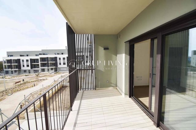 2 bedroom Flat for rent in Vilanova i la Geltrú with pool garage - € 1,100 (Ref: 9431146)