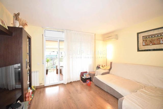 3 soveværelse Lejlighed til salg i Sitges med swimmingpool - € 525.000 (Ref: 9449410)