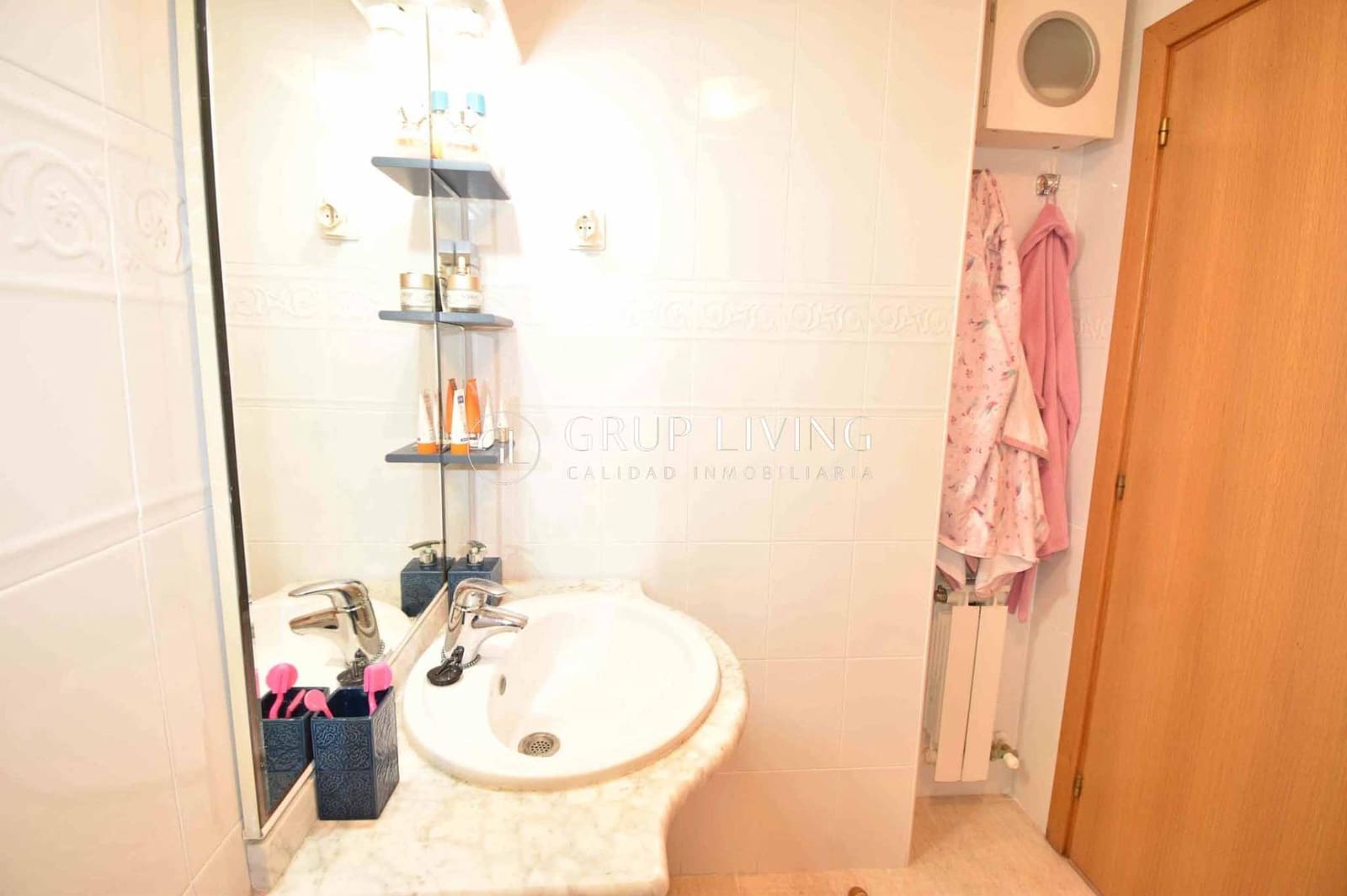 3 bedroom Flat for sale in Sitges with pool - € 525,000 (Ref: 9449410)