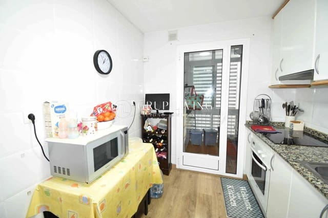 3 soveværelse Lejlighed til salg i Sitges med swimmingpool - € 525.000 (Ref: 9449410)