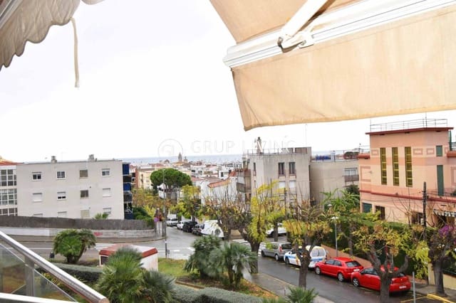 3 soveværelse Lejlighed til salg i Sitges med swimmingpool - € 525.000 (Ref: 9449410)