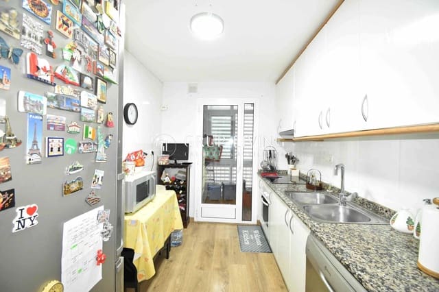 3 soveværelse Lejlighed til salg i Sitges med swimmingpool - € 525.000 (Ref: 9449410)