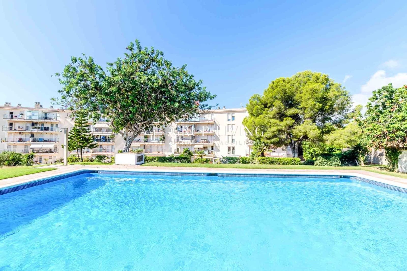 3 bedroom Flat for sale in Sitges with pool - € 525,000 (Ref: 9449410)