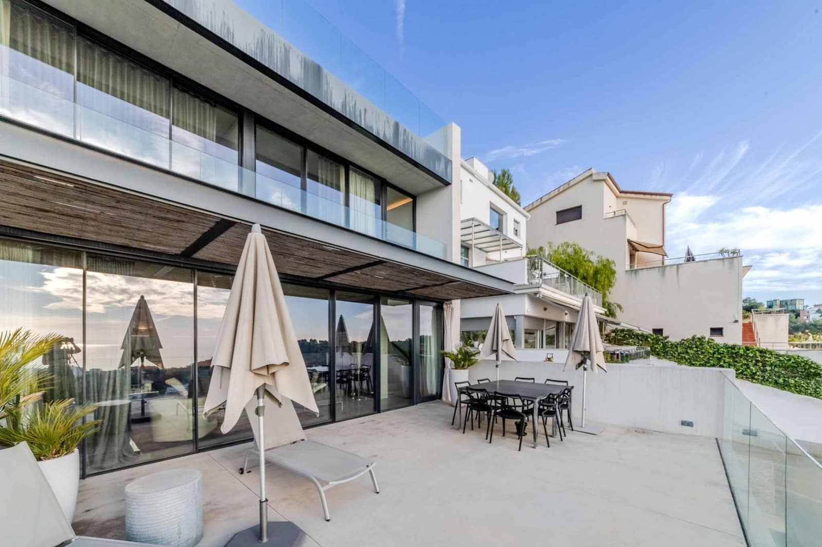 4 bedroom Villa for sale in Sitges with pool garage - € 1,800,000 (Ref: 9451164)