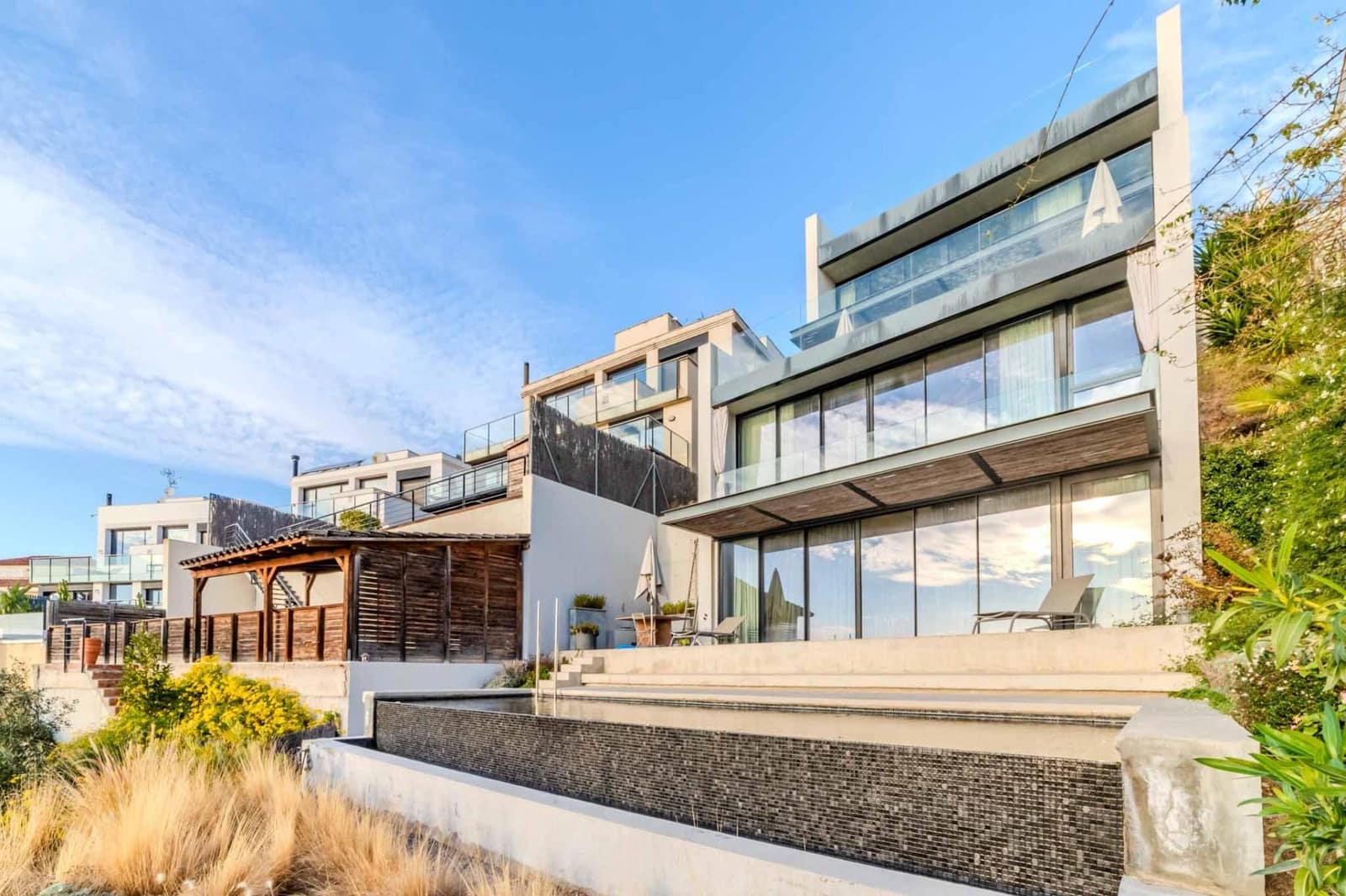 4 bedroom Villa for sale in Sitges with pool garage - € 1,800,000 (Ref: 9451164)