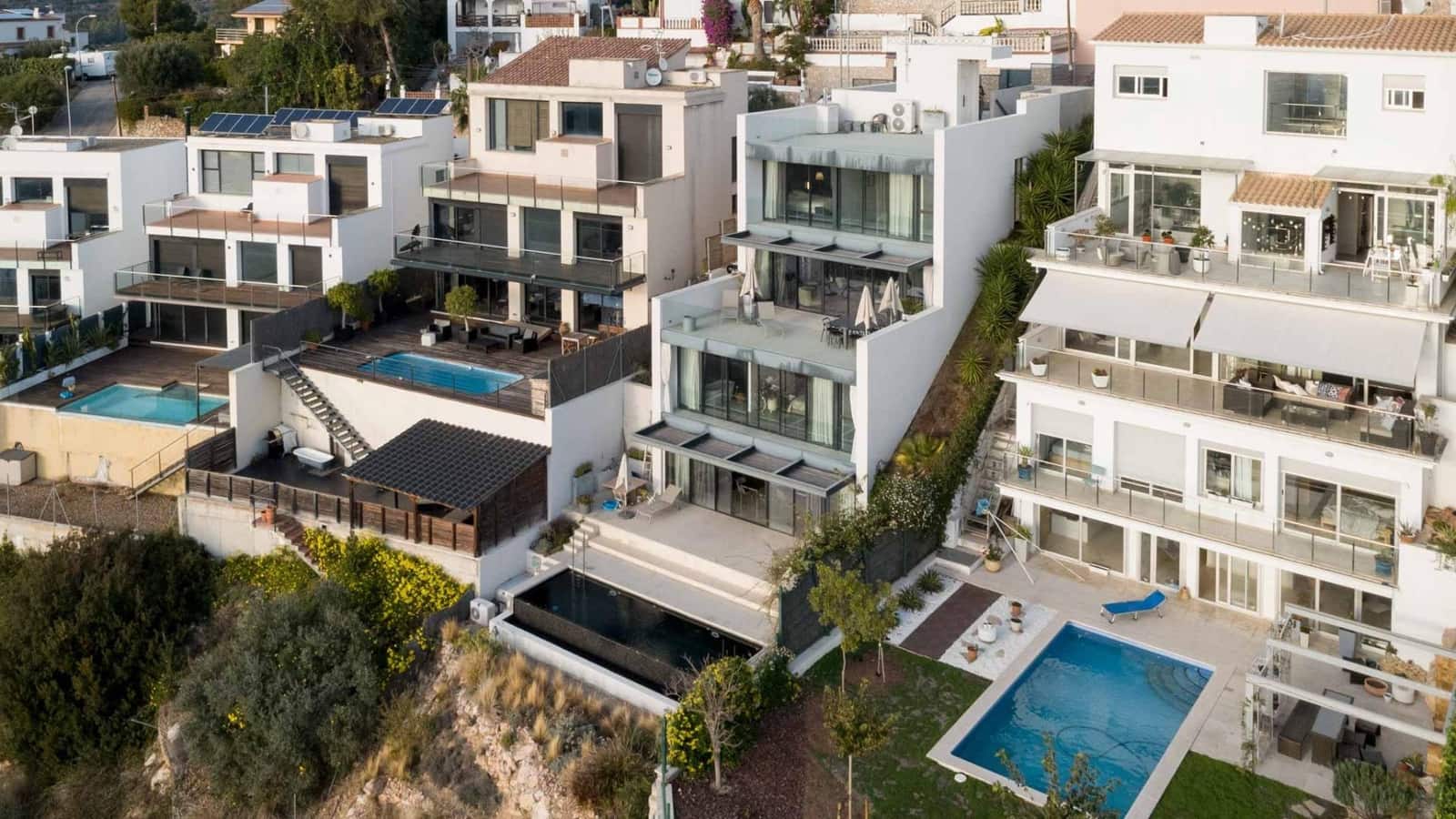 4 bedroom Villa for sale in Sitges with pool garage - € 1,800,000 (Ref: 9451164)