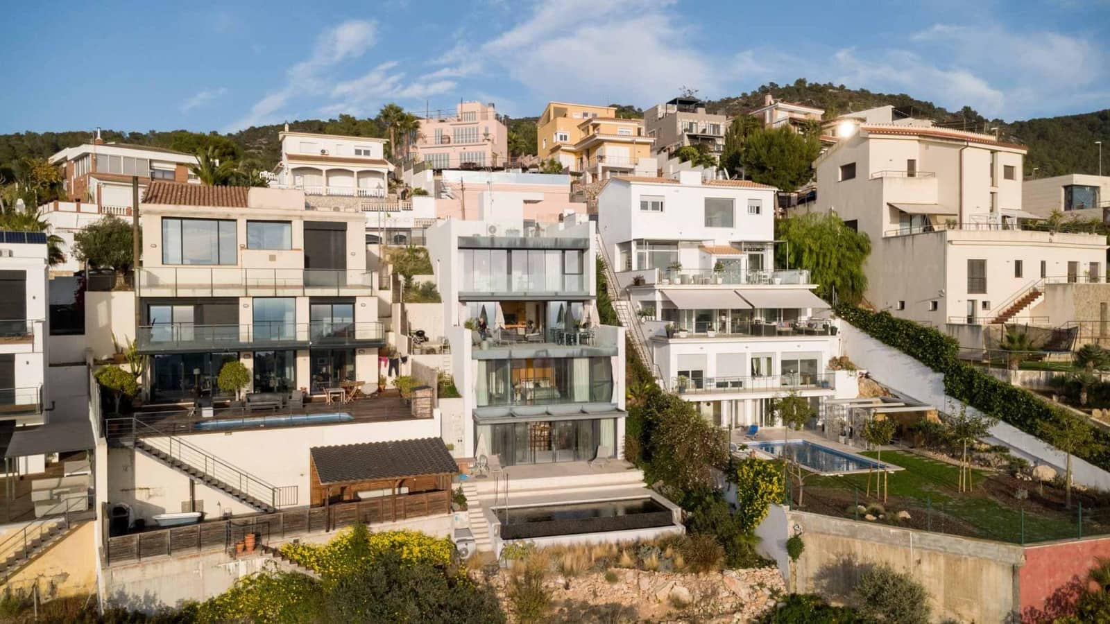 4 bedroom Villa for sale in Sitges with pool garage - € 1,800,000 (Ref: 9451164)