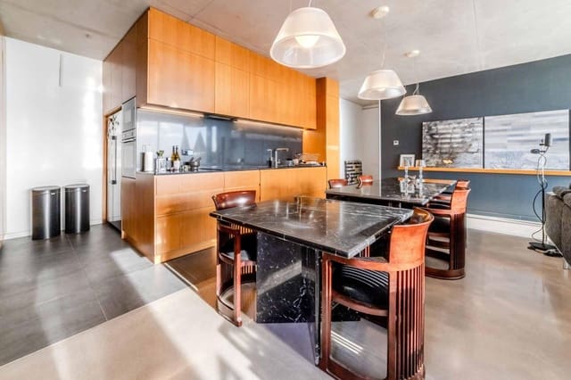 Chalet de 4 habitaciones en Sitges en venta con piscina garaje - 1.800.000 € (Ref: 9451164)