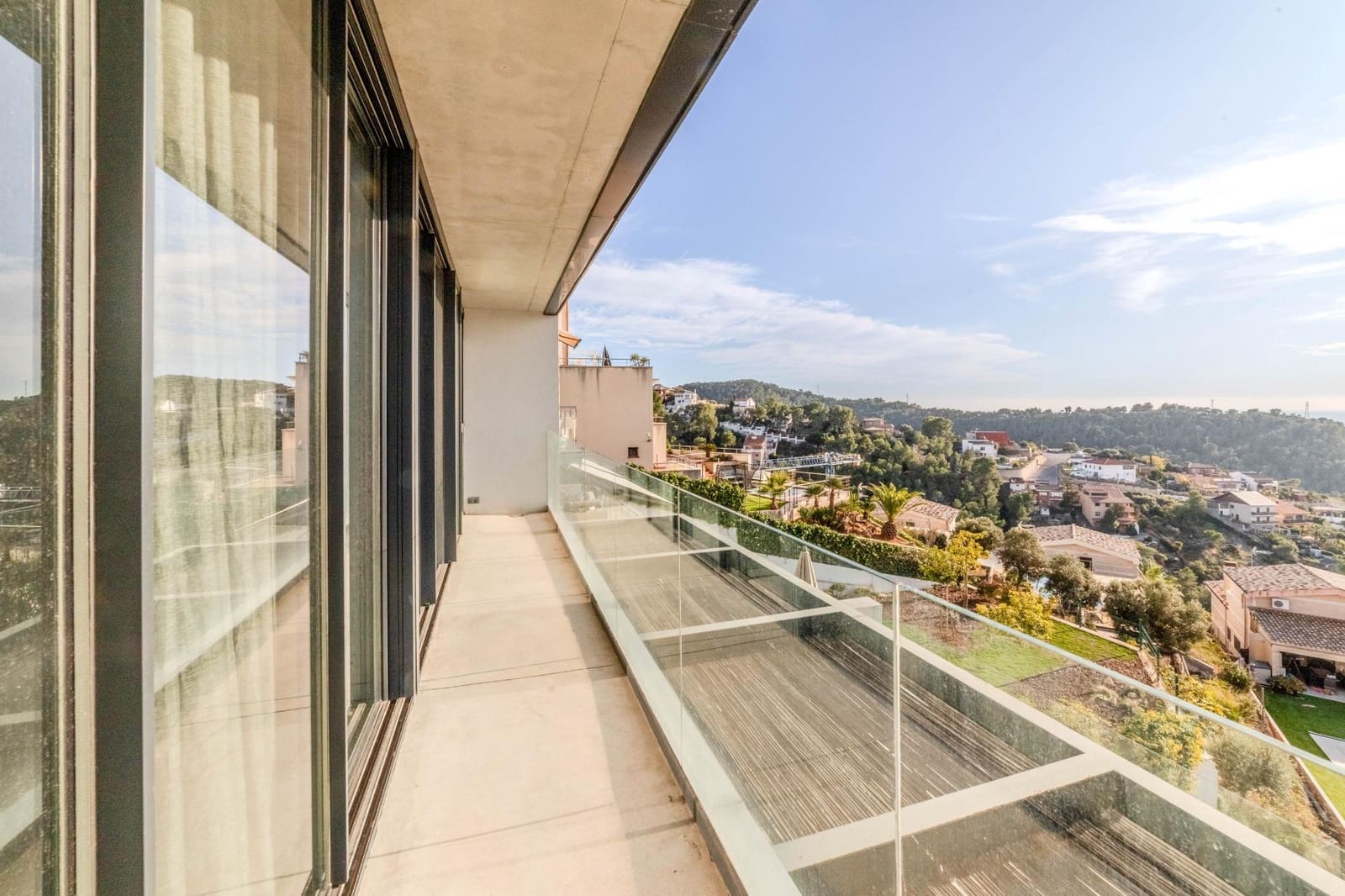 4 makuuhuone Huvila myytävänä paikassa Sitges mukana uima-altaan 
autotalli - 1 800 000 € (Ref: 9451164)