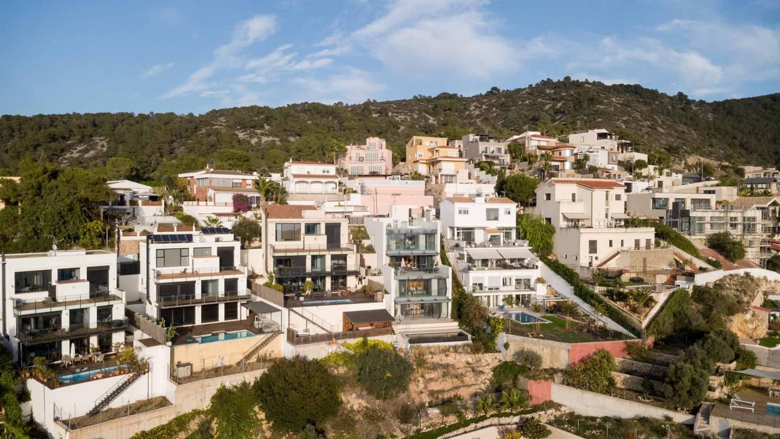 4 makuuhuone Huvila myytävänä paikassa Sitges mukana uima-altaan 
autotalli - 1 800 000 € (Ref: 9451164)