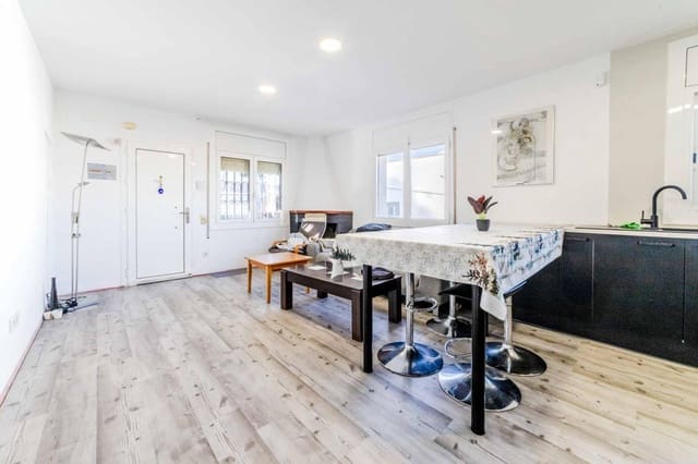 3 chambre Villa/Maison à vendre à Sitges avec piscine - 385 000 € (Ref: 9451165)