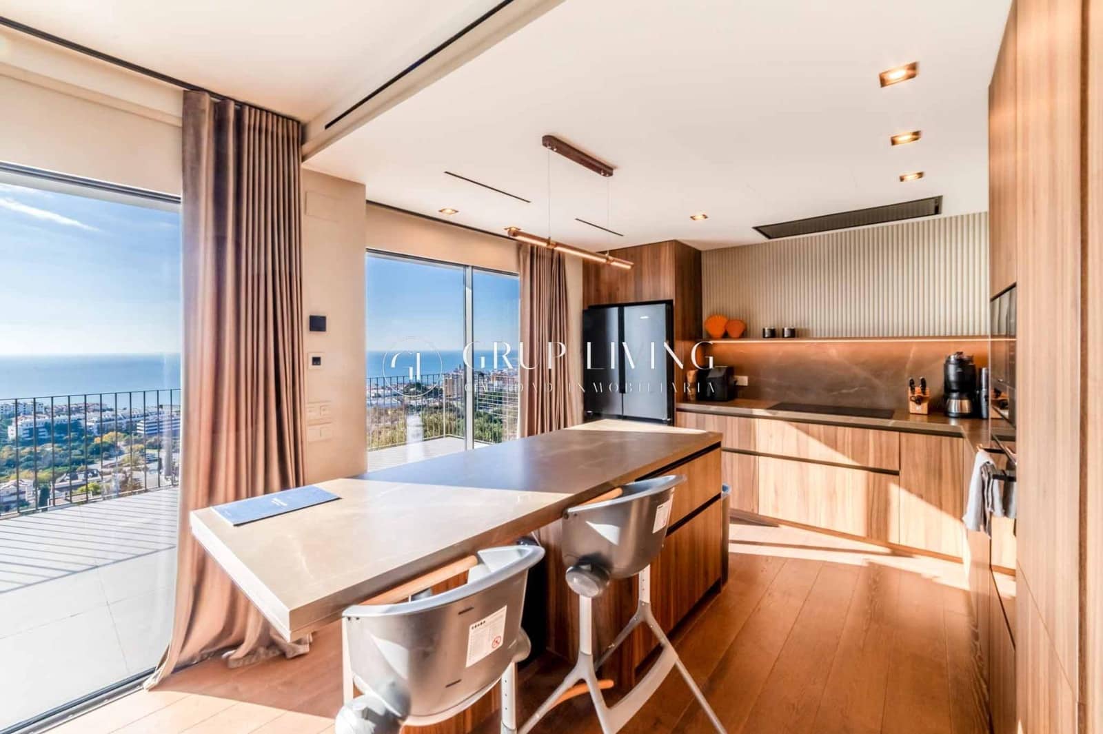 4 quarto Moradia para venda em Sitges com piscina garagem - 1 895 000 € (Ref: 9452367)