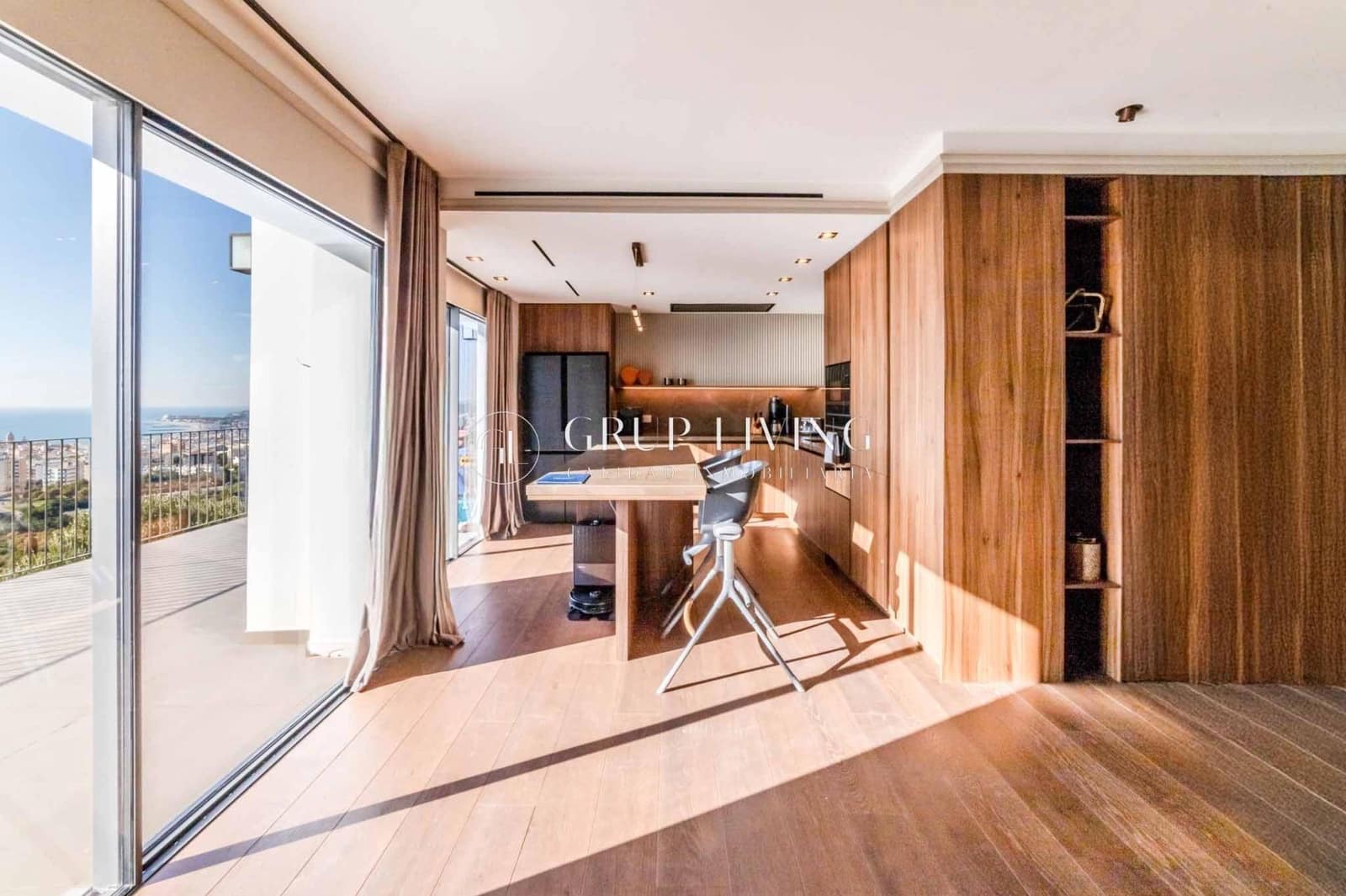 4 quarto Moradia para venda em Sitges com piscina garagem - 1 895 000 € (Ref: 9452367)