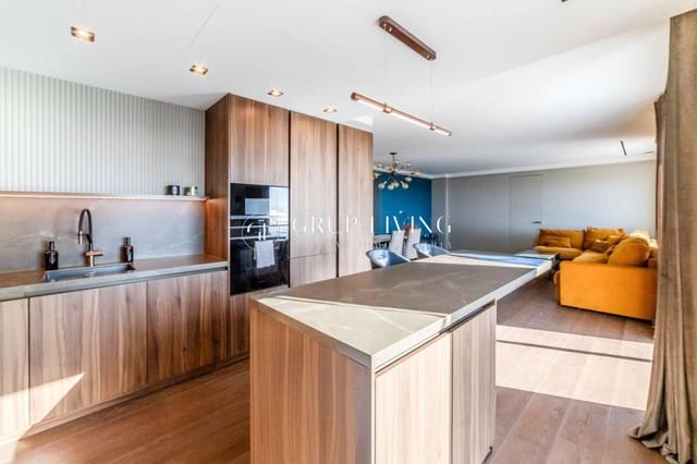 4 bedroom Villa for sale in Sitges with pool garage - € 1,895,000 (Ref: 9452367)