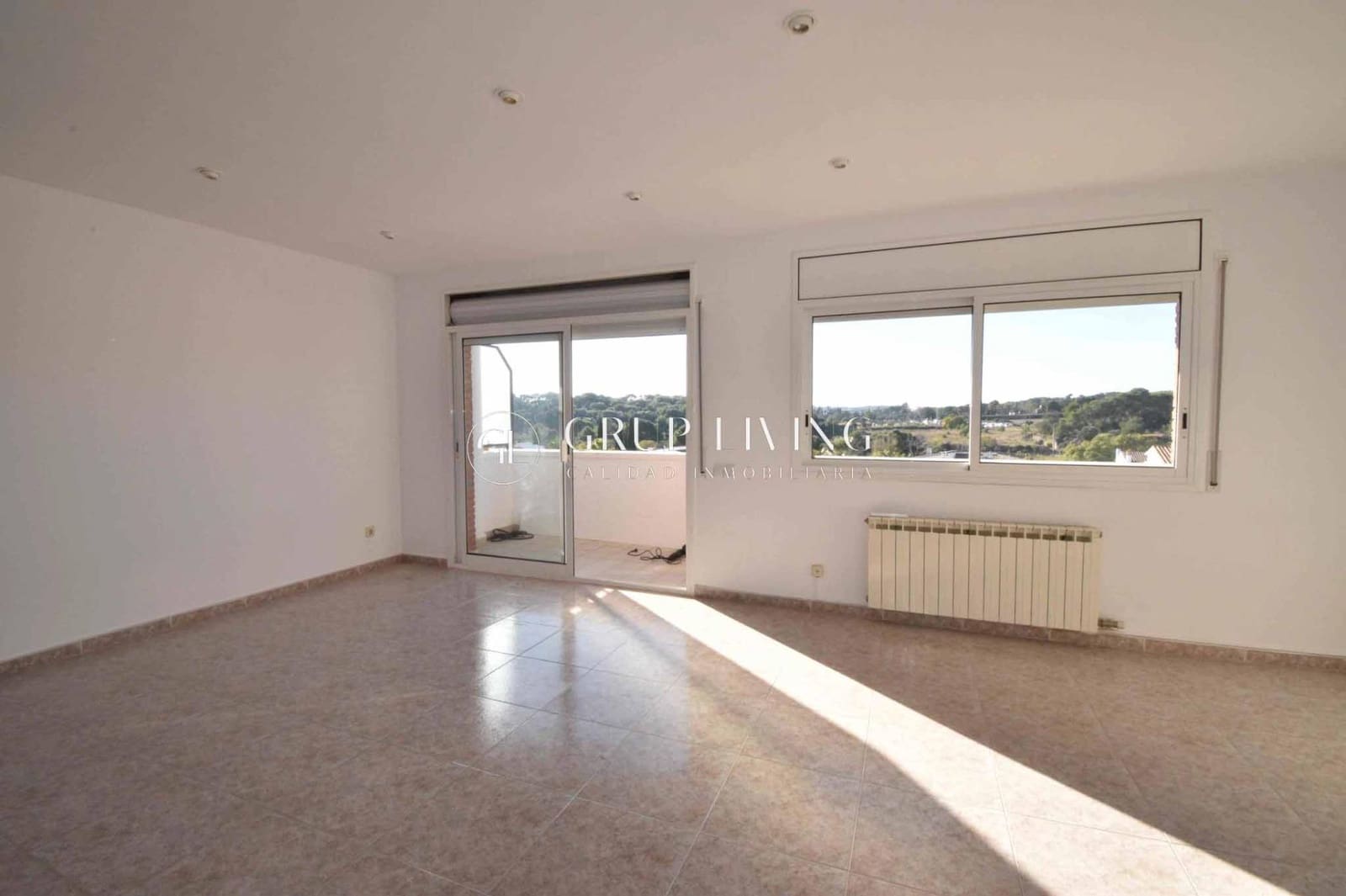 Appartement de 4 chambres à louer à Sant Pere de Ribes avec garage - 1 800 € (Ref: 9456371)