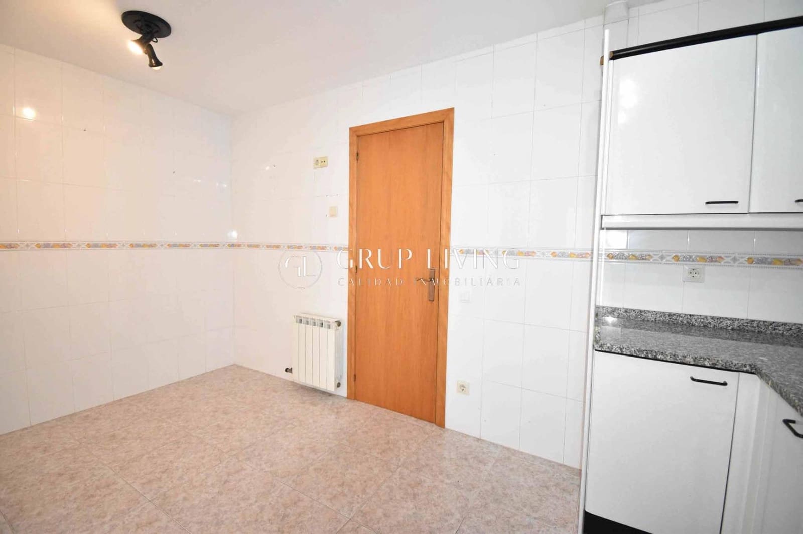 Appartement de 4 chambres à louer à Sant Pere de Ribes avec garage - 1 800 € (Ref: 9456371)