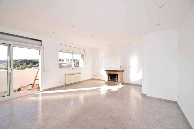 Appartement de 4 chambres à louer à Sant Pere de Ribes - 1 800 € (Ref: 9456371)