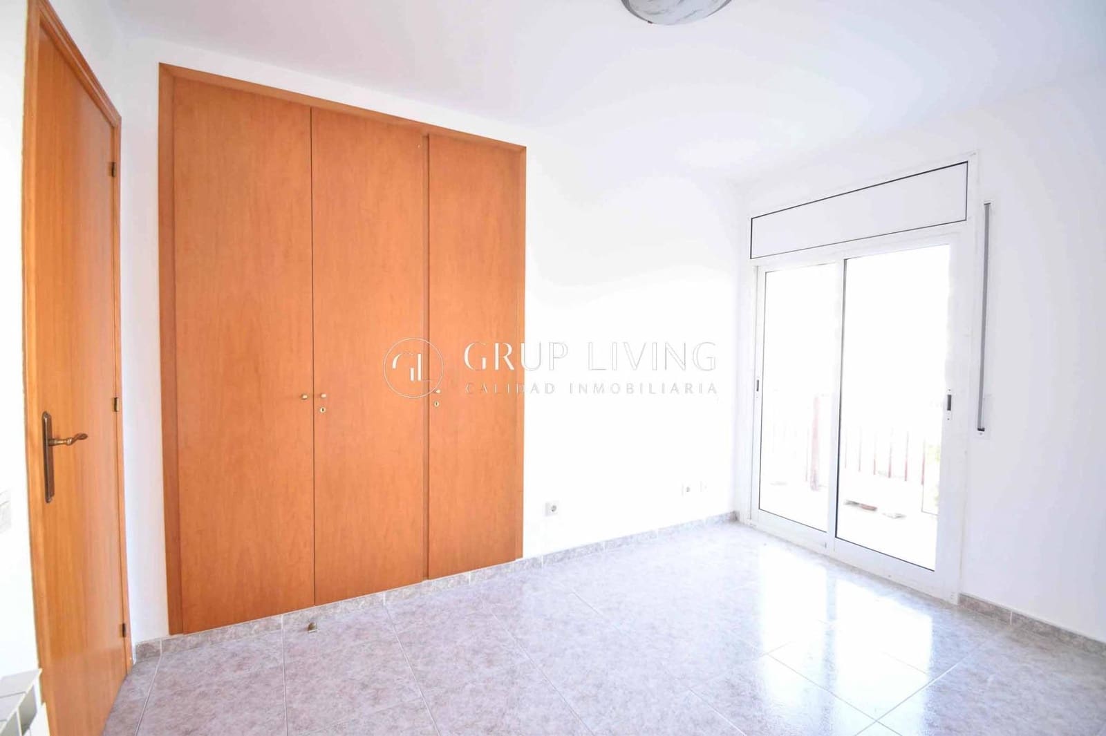 Appartement de 4 chambres à louer à Sant Pere de Ribes avec garage - 1 800 € (Ref: 9456371)