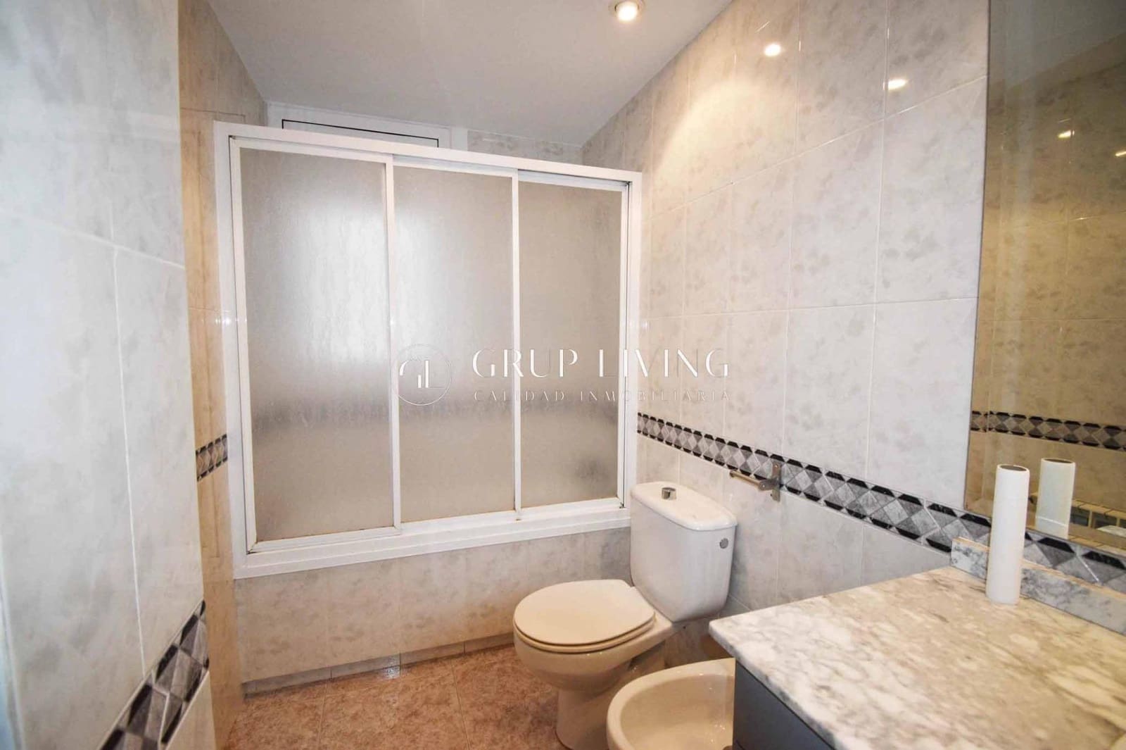 Appartement de 4 chambres à louer à Sant Pere de Ribes avec garage - 1 800 € (Ref: 9456371)