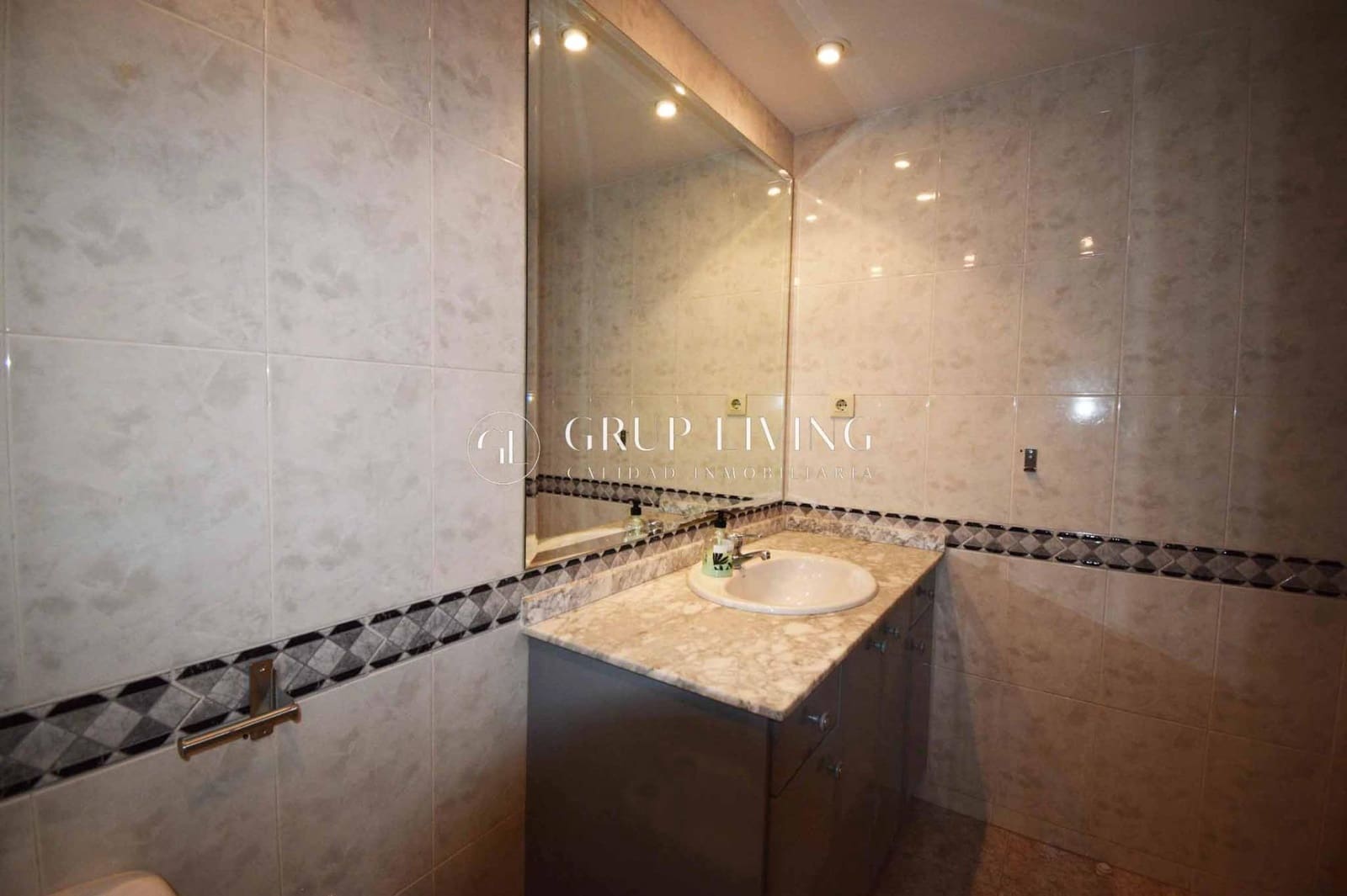 Appartement de 4 chambres à louer à Sant Pere de Ribes avec garage - 1 800 € (Ref: 9456371)