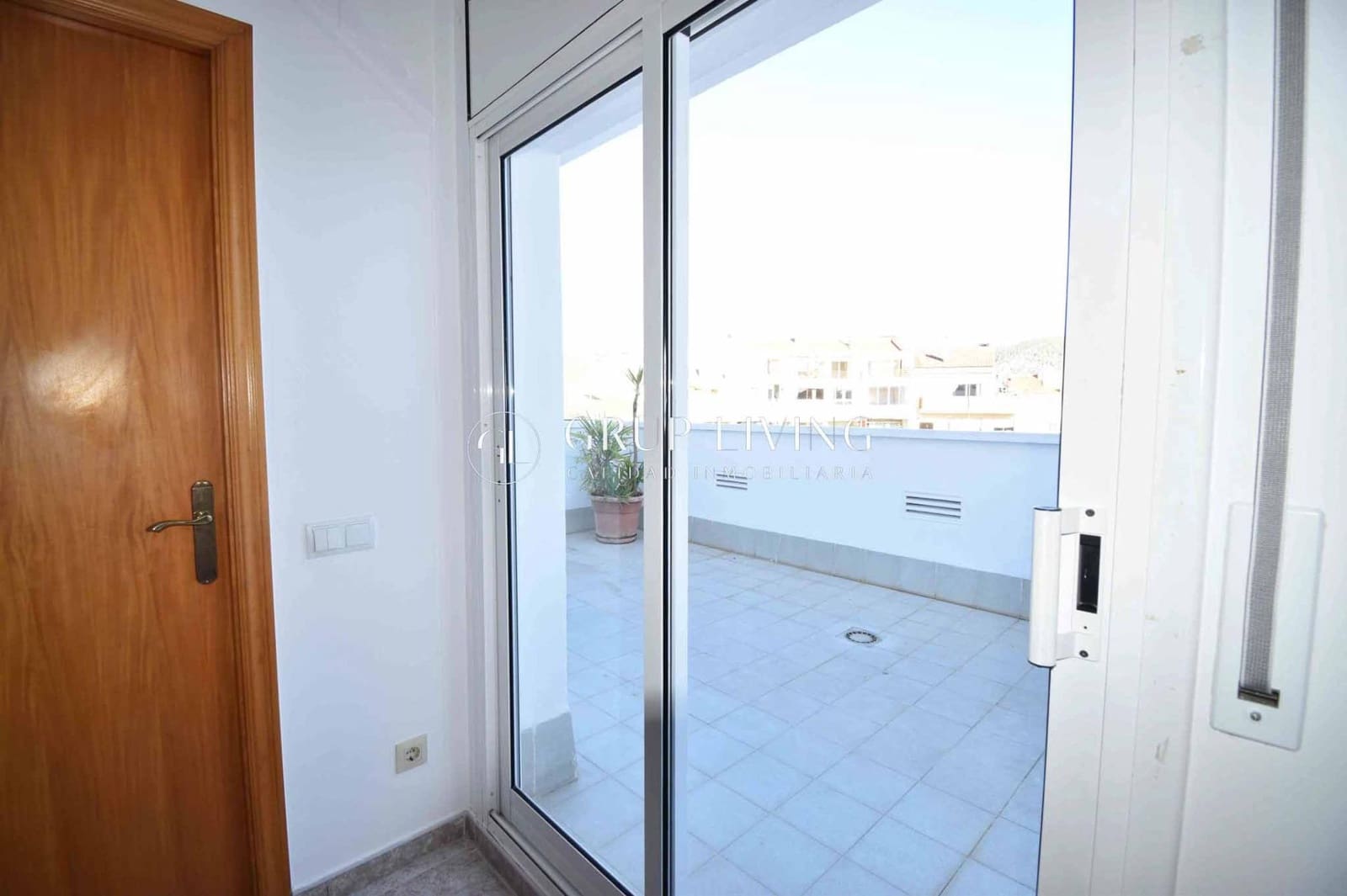 Appartement de 4 chambres à louer à Sant Pere de Ribes avec garage - 1 800 € (Ref: 9456371)