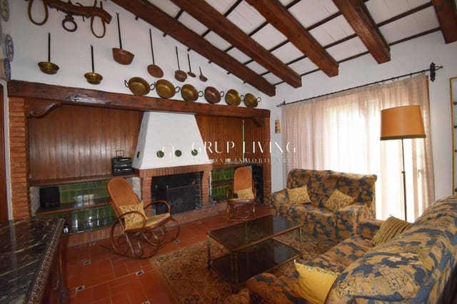 Chalet de 4 habitaciones en Olivella en alquiler con piscina garaje - 1.800 € (Ref: 9468551)