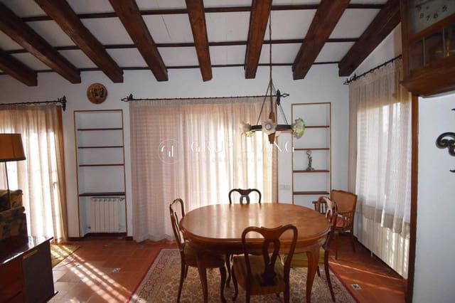 Chalet de 4 habitaciones en Olivella en alquiler con piscina garaje - 1.800 € (Ref: 9468551)