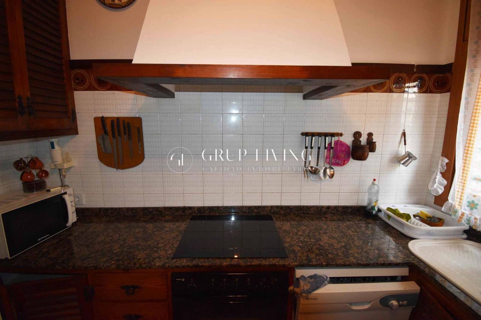 Chalet de 4 habitaciones en Olivella en alquiler con piscina garaje - 1.800 € (Ref: 9468551)