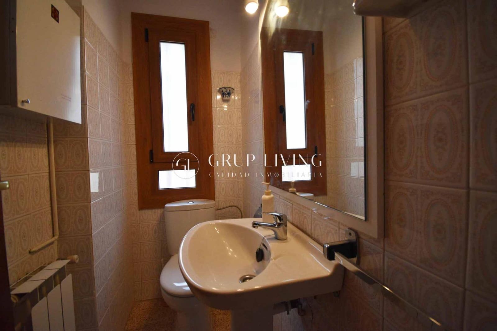 Chalet de 4 habitaciones en Olivella en alquiler con piscina garaje - 1.800 € (Ref: 9468551)