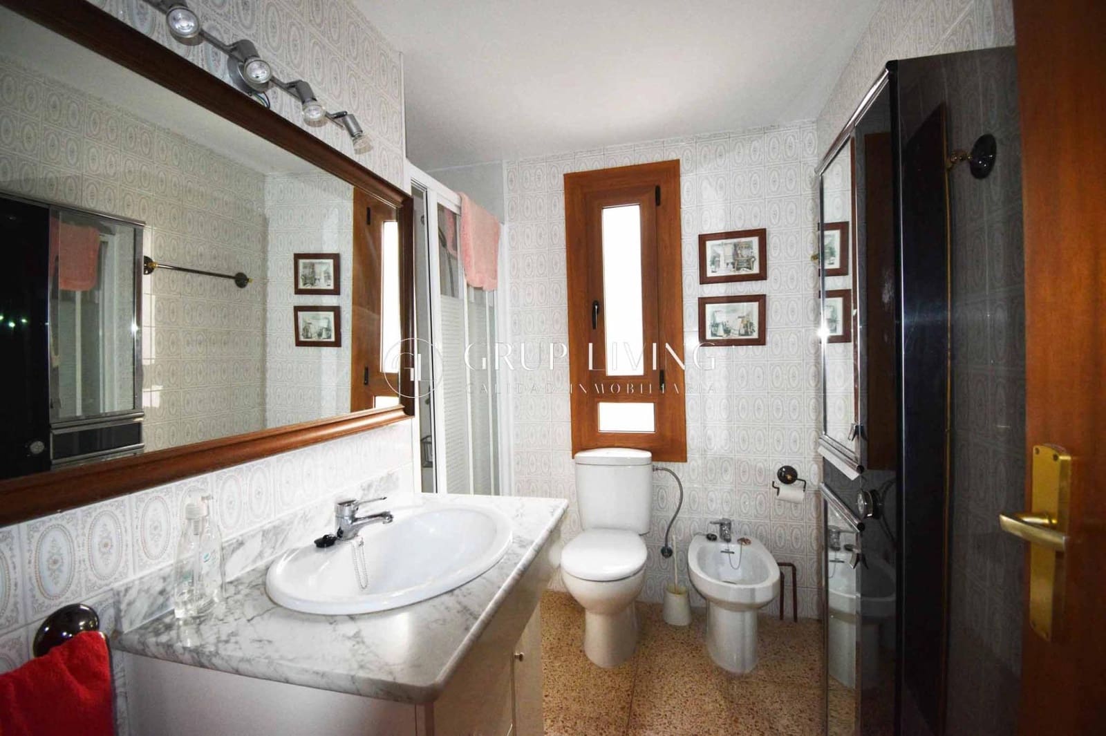 Chalet de 4 habitaciones en Olivella en alquiler con piscina garaje - 1.800 € (Ref: 9468551)