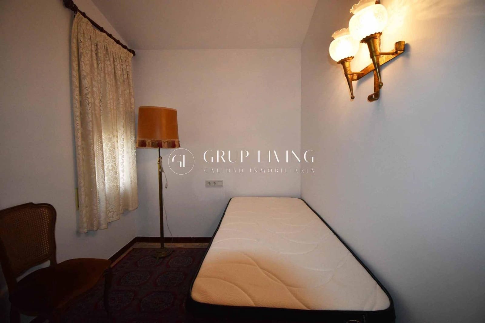 Chalet de 4 habitaciones en Olivella en alquiler con piscina garaje - 1.800 € (Ref: 9468551)