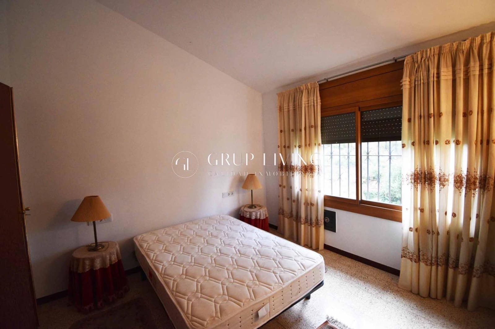 Chalet de 4 habitaciones en Olivella en alquiler con piscina garaje - 1.800 € (Ref: 9468551)