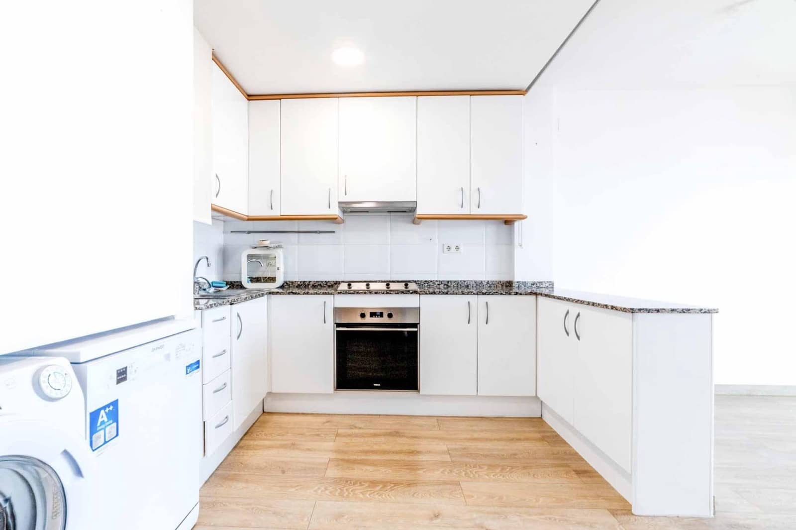 1 bedroom Flat for sale in Sitges with pool - € 325,000 (Ref: 9497505)