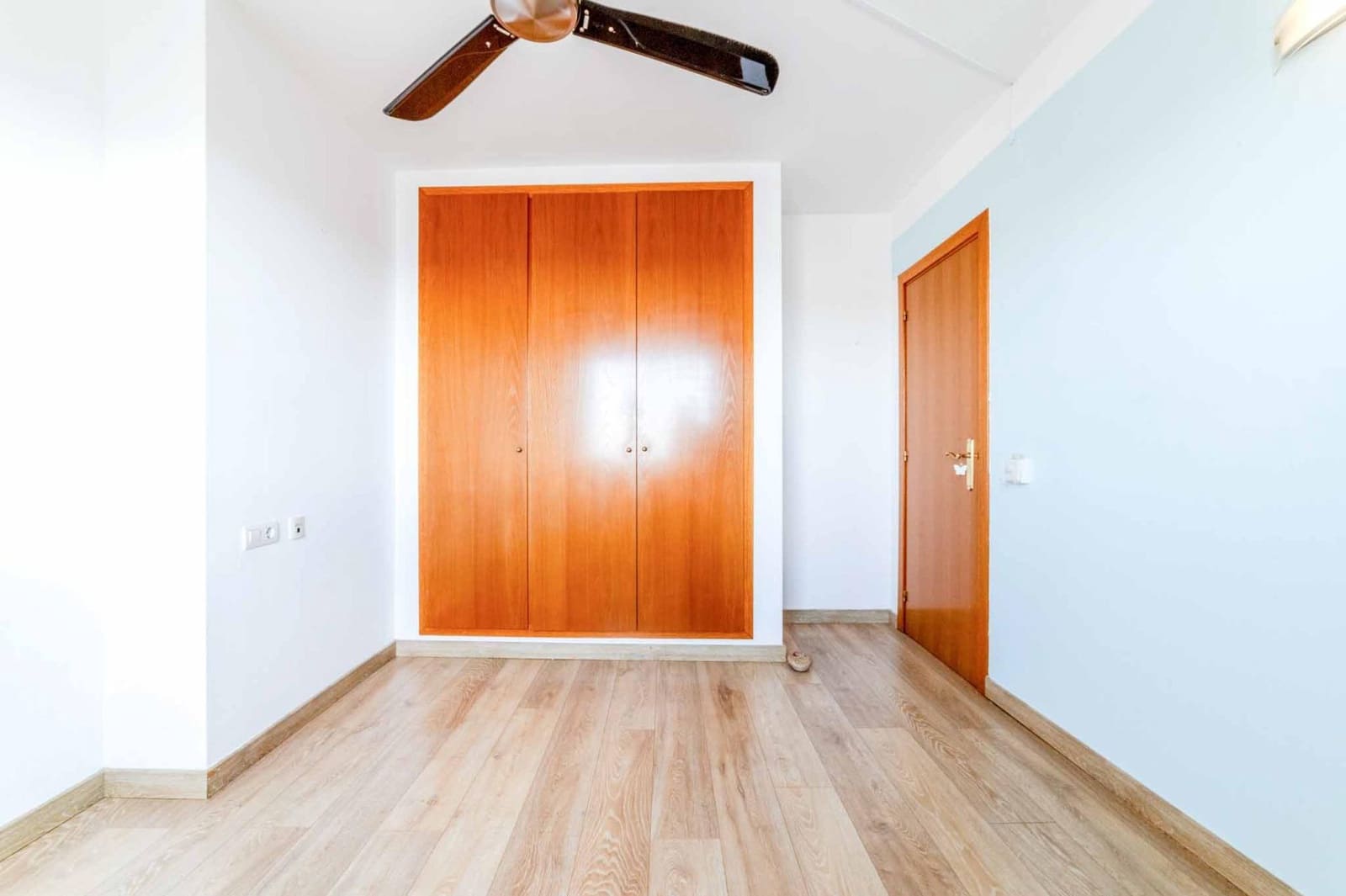 1 bedroom Flat for sale in Sitges with pool - € 325,000 (Ref: 9497505)