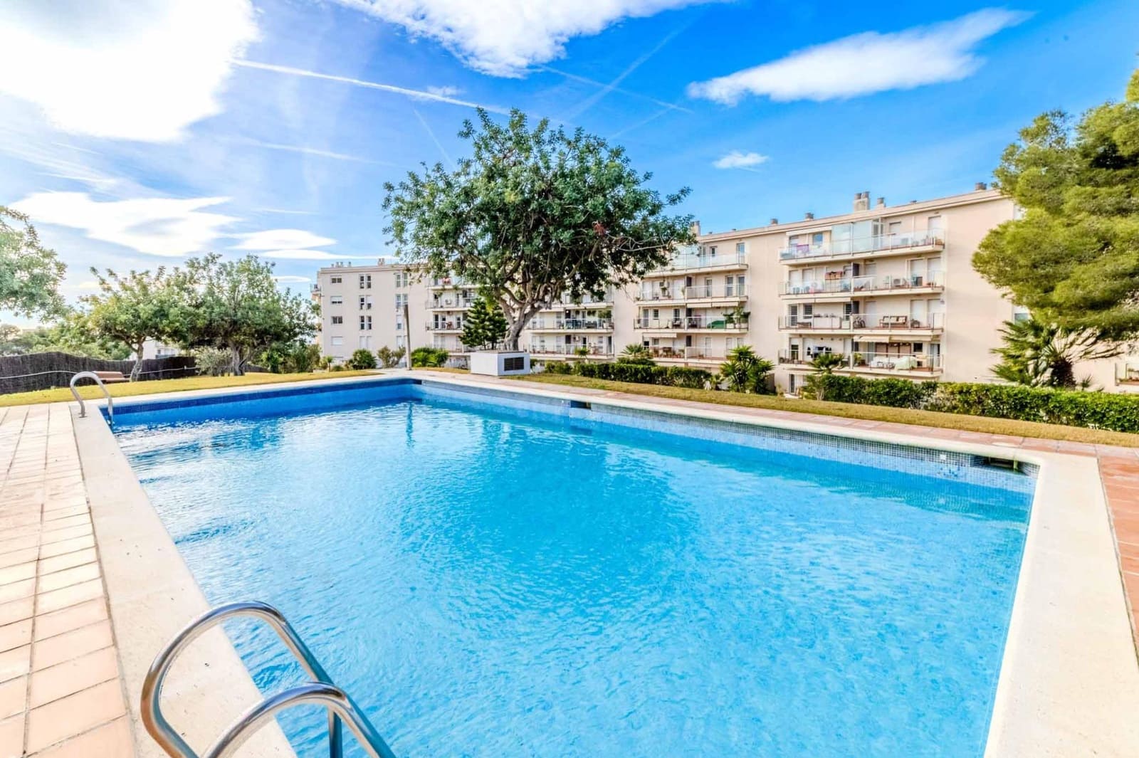 1 bedroom Flat for sale in Sitges with pool - € 325,000 (Ref: 9497505)