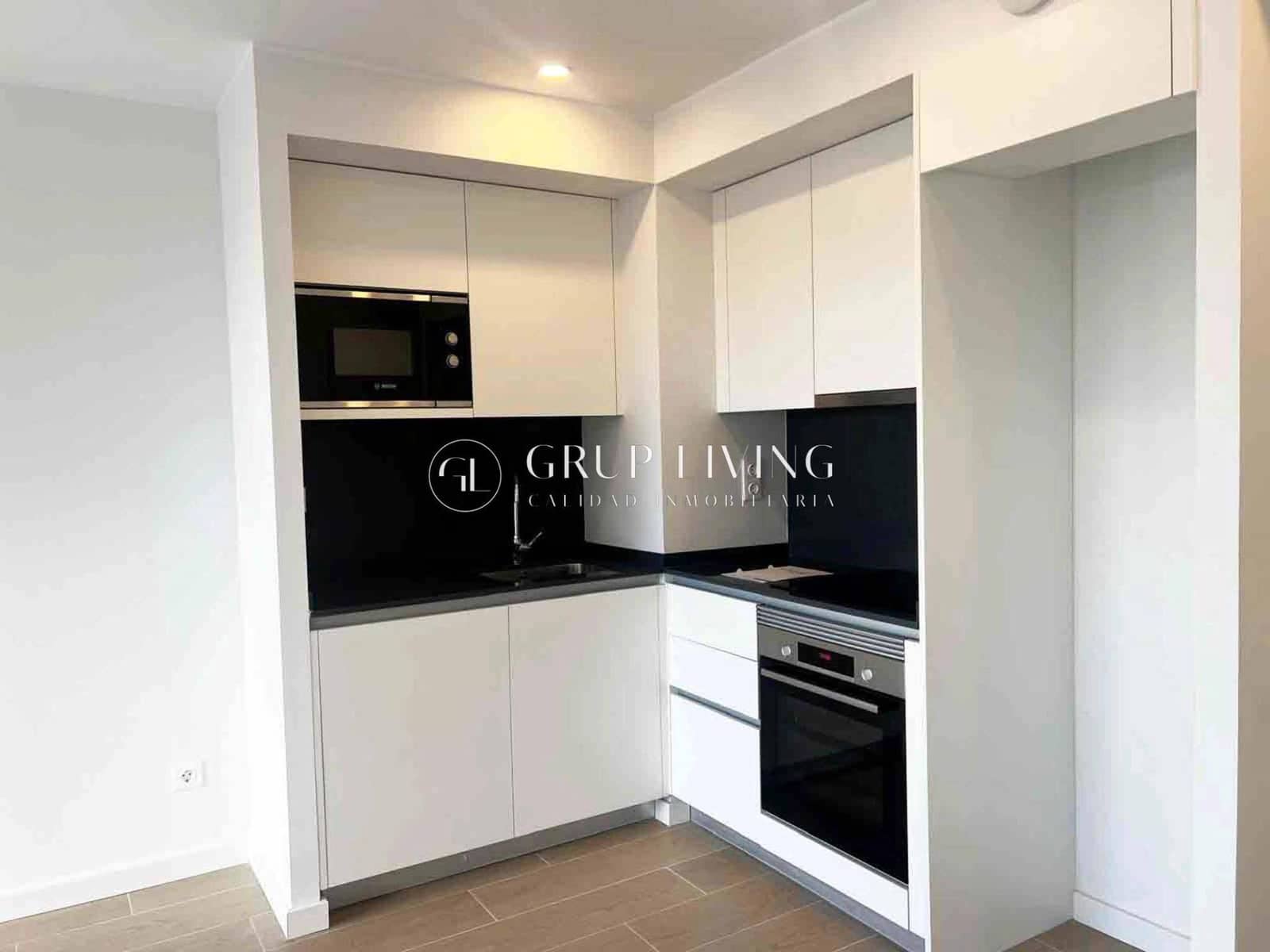 2 bedroom Flat for rent in Vilanova i la Geltru with pool garage - € 1,300 (Ref: 9497506)