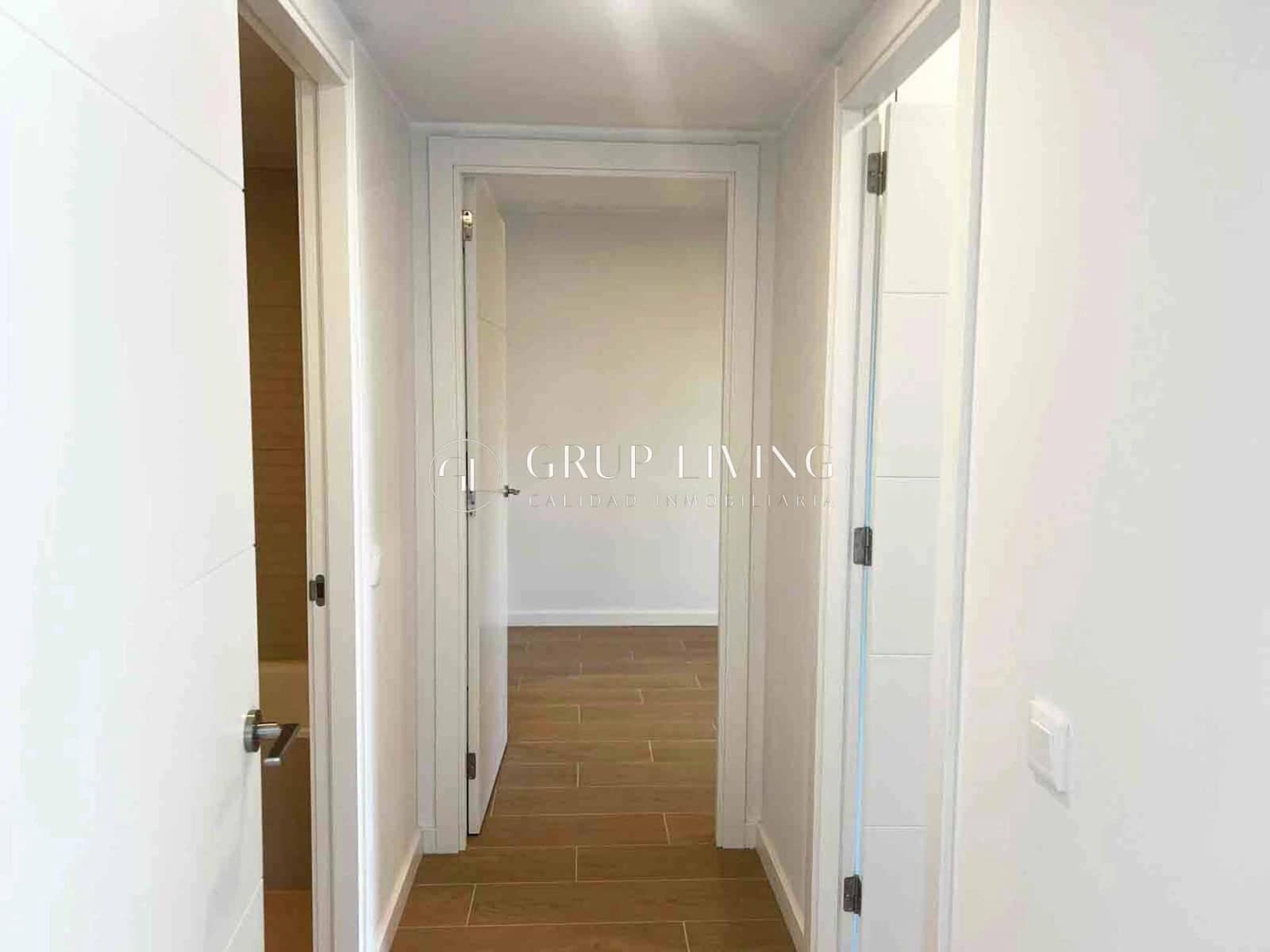 2 bedroom Flat for rent in Vilanova i la Geltru with pool garage - € 1,300 (Ref: 9497506)