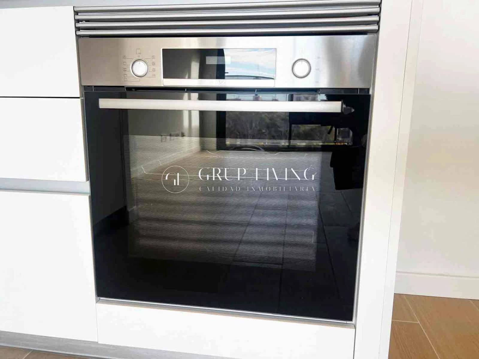 2 bedroom Flat for rent in Vilanova i la Geltru with pool garage - € 1,300 (Ref: 9497506)