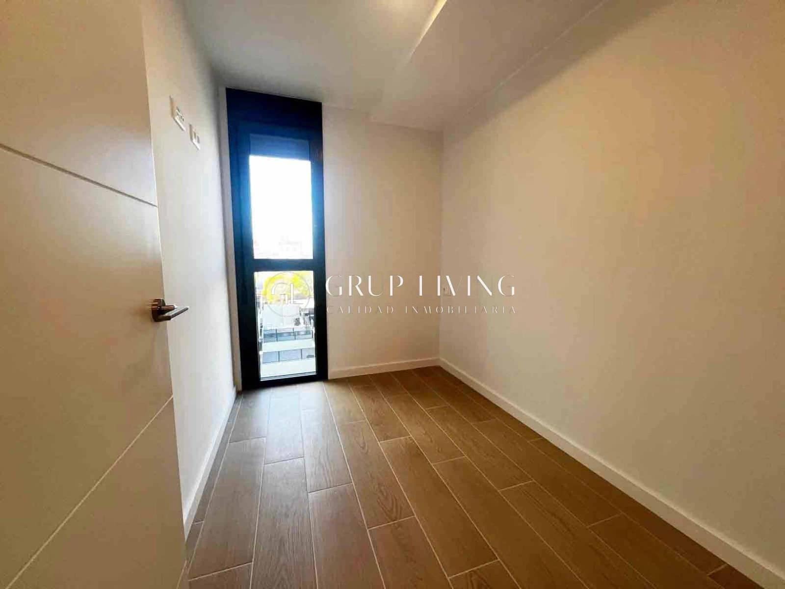 2 bedroom Flat for rent in Vilanova i la Geltru with pool garage - € 1,300 (Ref: 9497506)