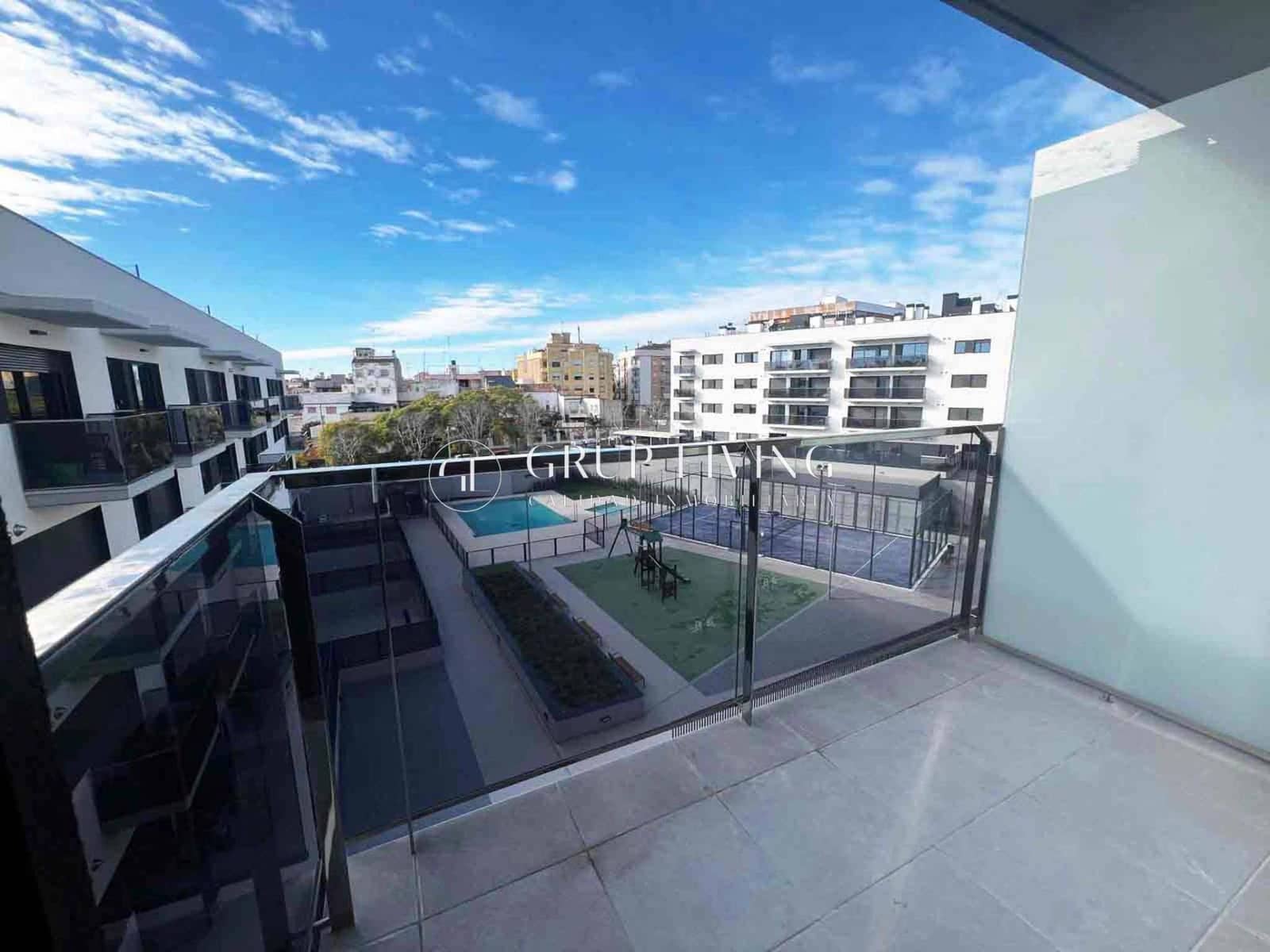 2 bedroom Flat for rent in Vilanova i la Geltru with pool garage - € 1,300 (Ref: 9497506)