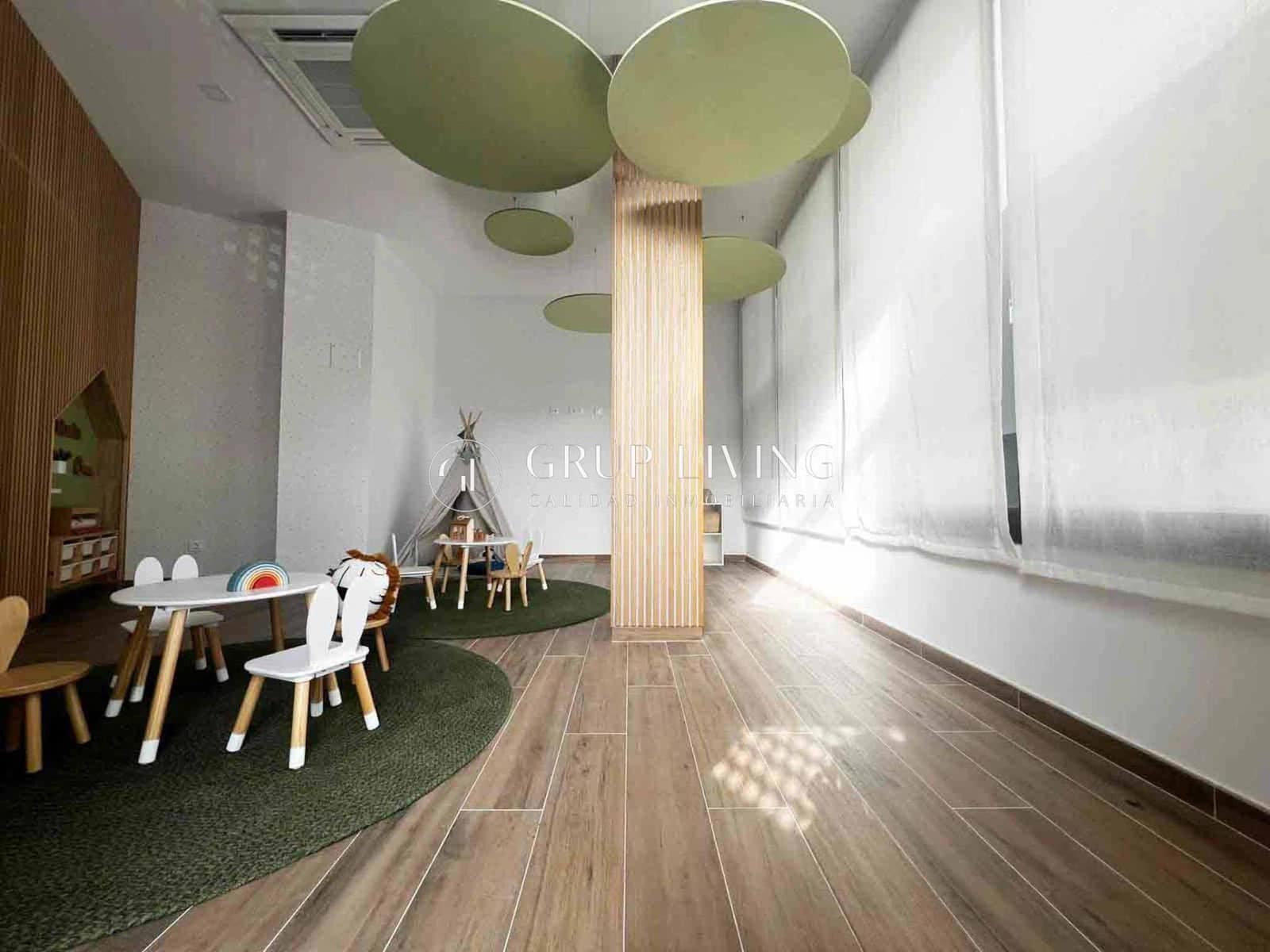 2 bedroom Flat for rent in Vilanova i la Geltru with pool garage - € 1,300 (Ref: 9497506)