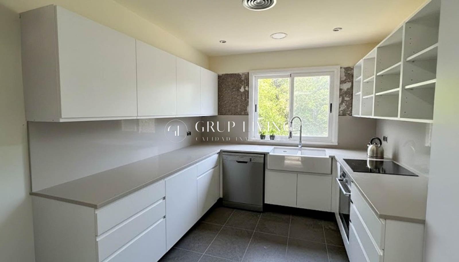 4 quarto Moradia para venda em Sitges com piscina garagem - 950 000 € (Ref: 9536494)