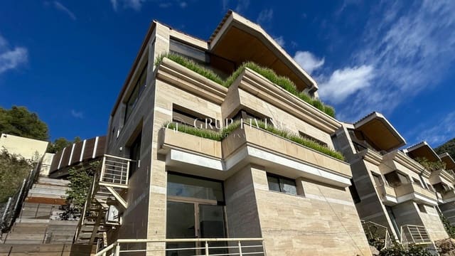 4 quarto Moradia para venda em Sitges com piscina garagem - 950 000 € (Ref: 9536494)