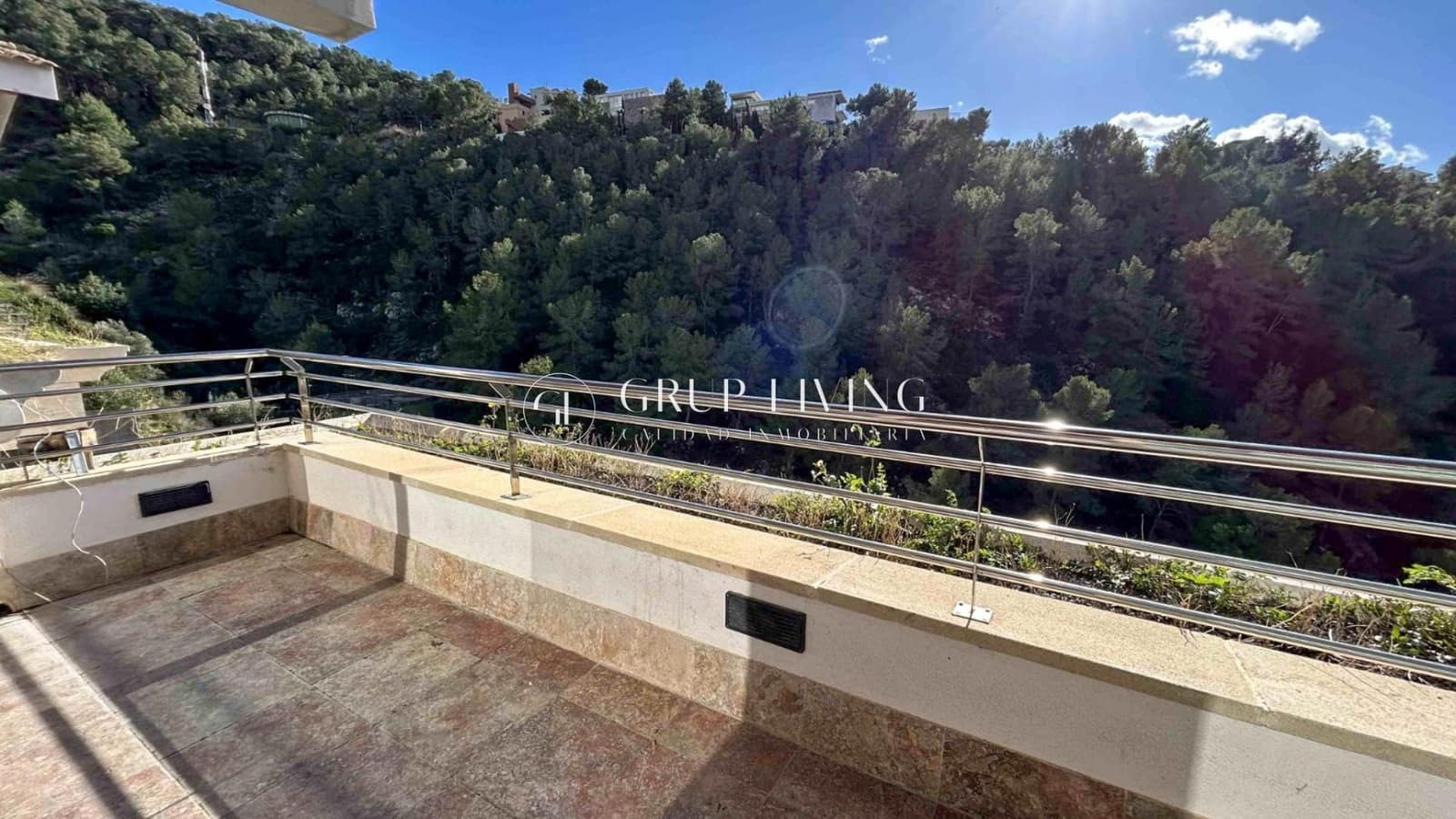 4 quarto Moradia para venda em Sitges com piscina garagem - 950 000 € (Ref: 9536494)