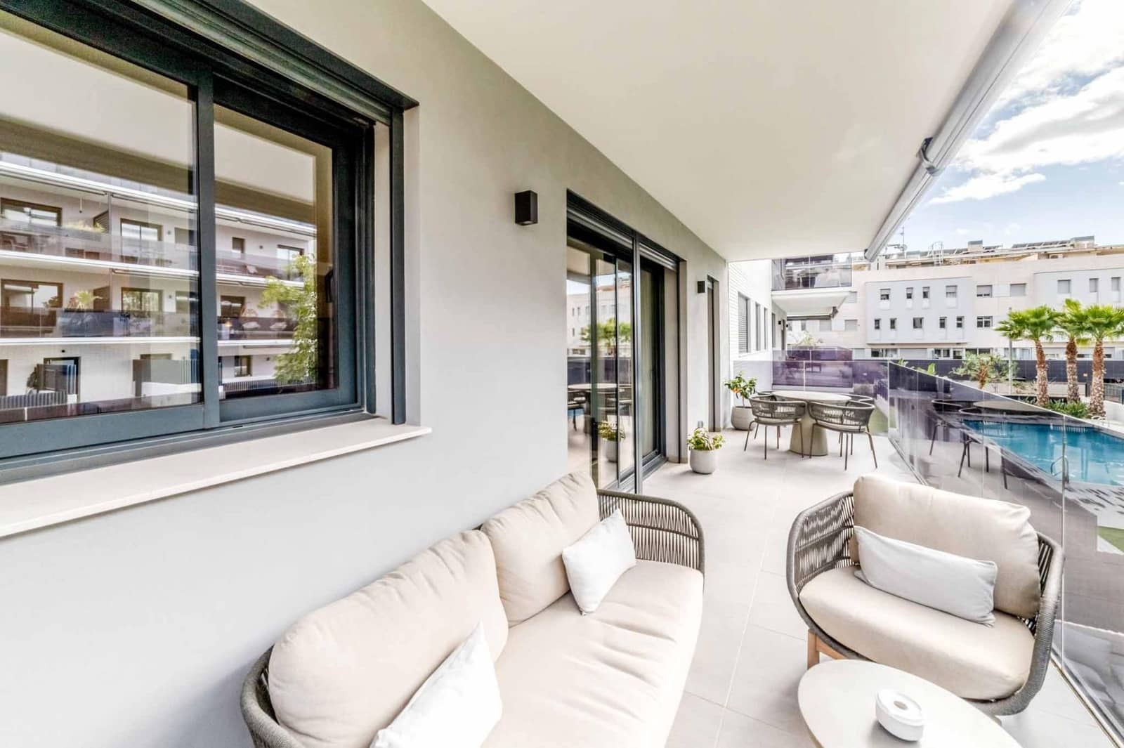 3 slaapkamer Flat te koop in Sitges met zwembad - € 650.000 (Ref: 9583021)