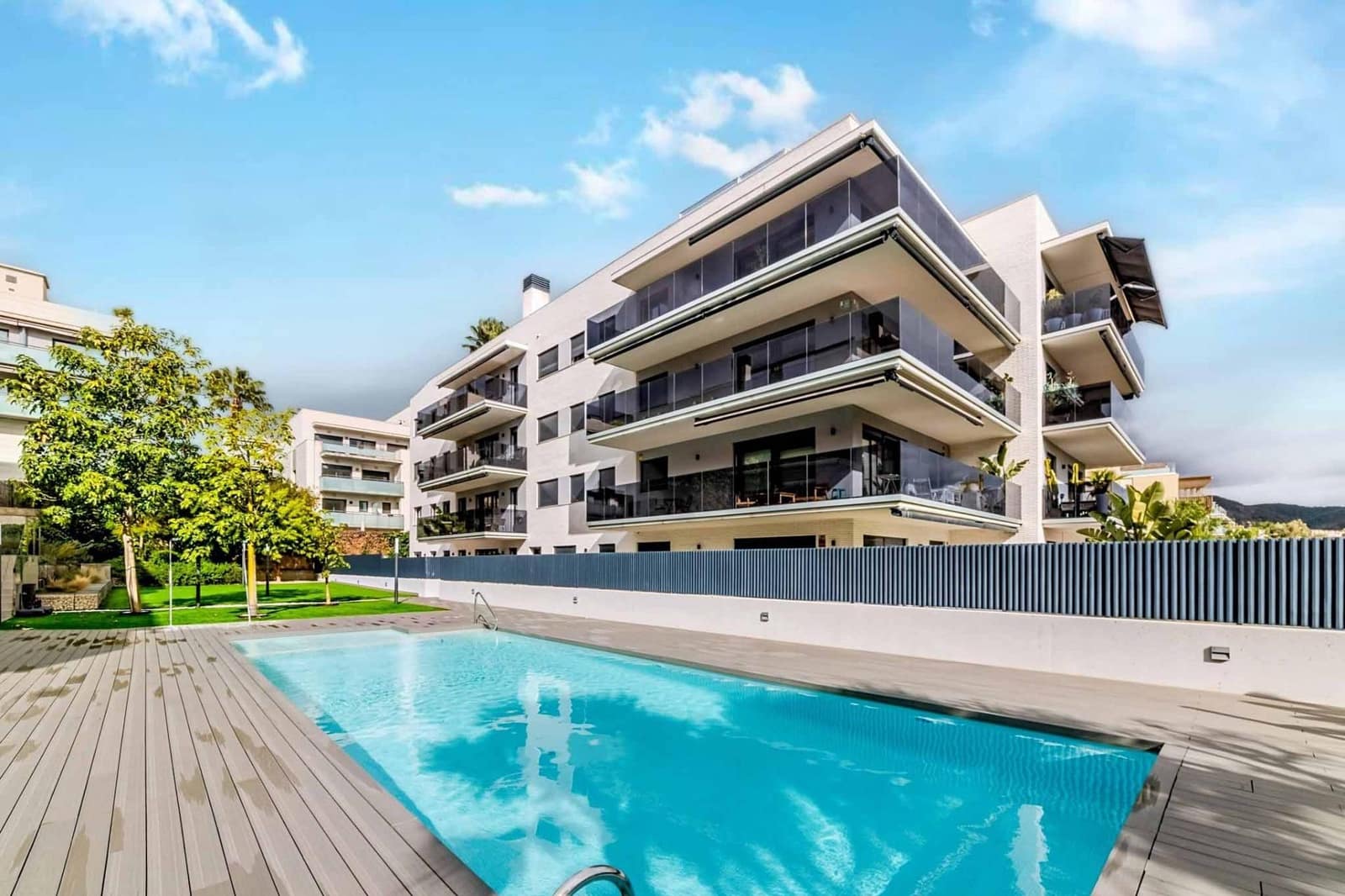 3 slaapkamer Flat te koop in Sitges met zwembad - € 650.000 (Ref: 9583021)