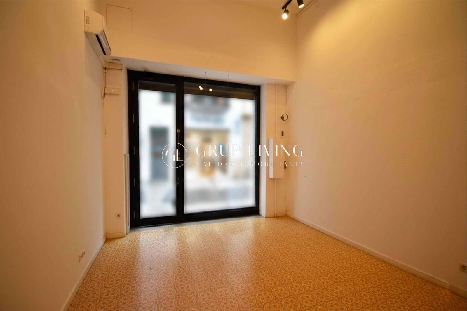 Commercieel te huur in Sitges - € 3.500 (Ref: 9586621)