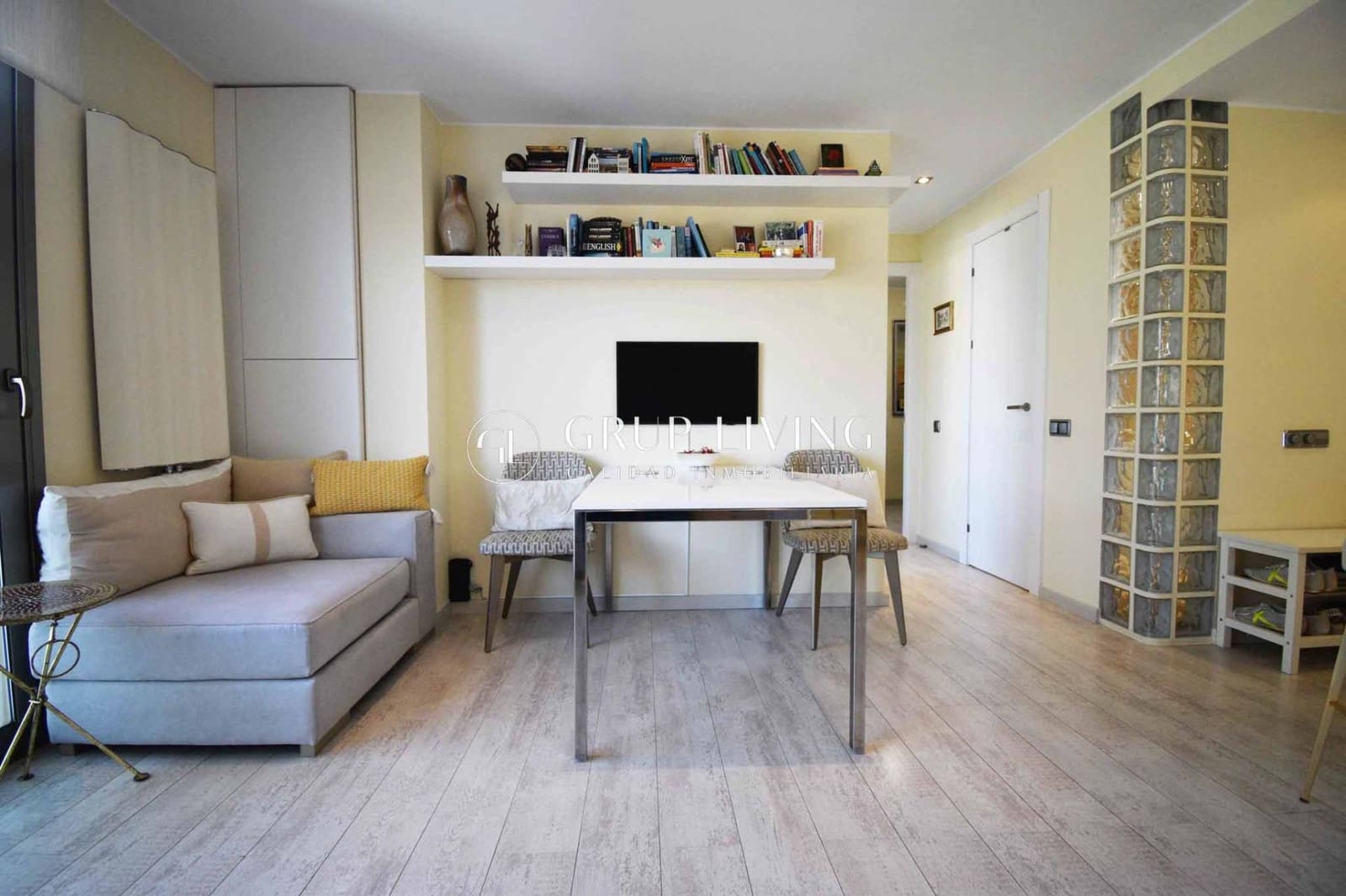 2 slaapkamer Flat te huur in Sant Pere de Ribes met garage - € 1.538 (Ref: 9586622)