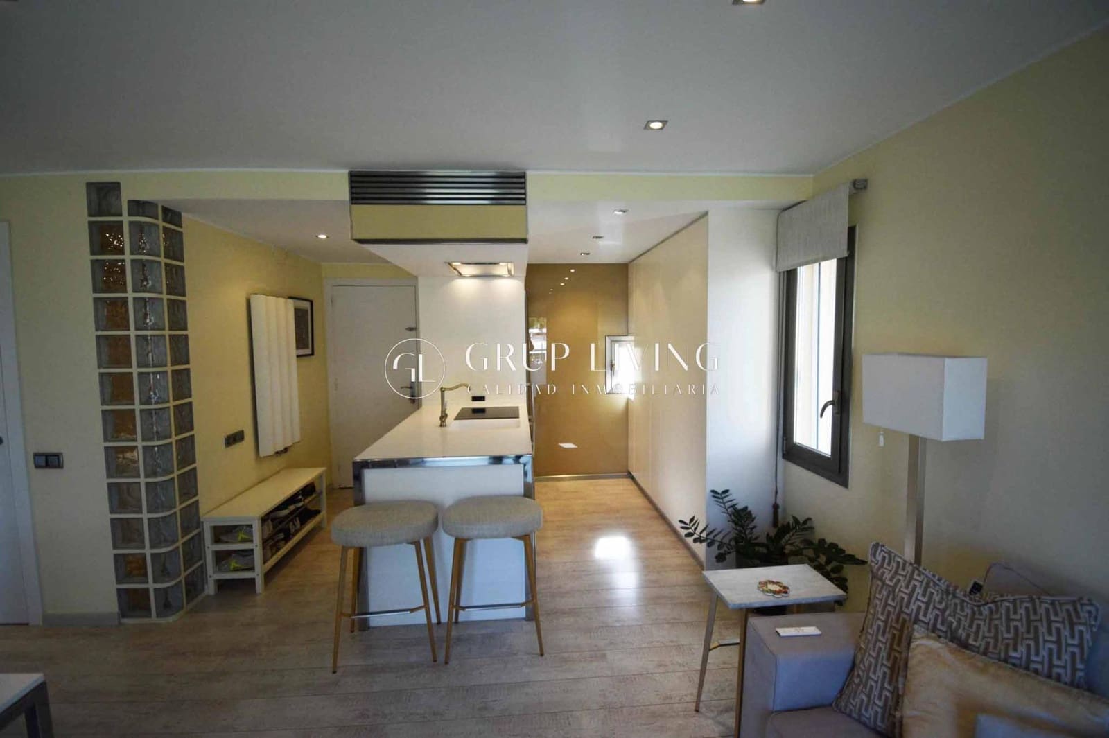 2 slaapkamer Flat te huur in Sant Pere de Ribes met garage - € 1.538 (Ref: 9586622)