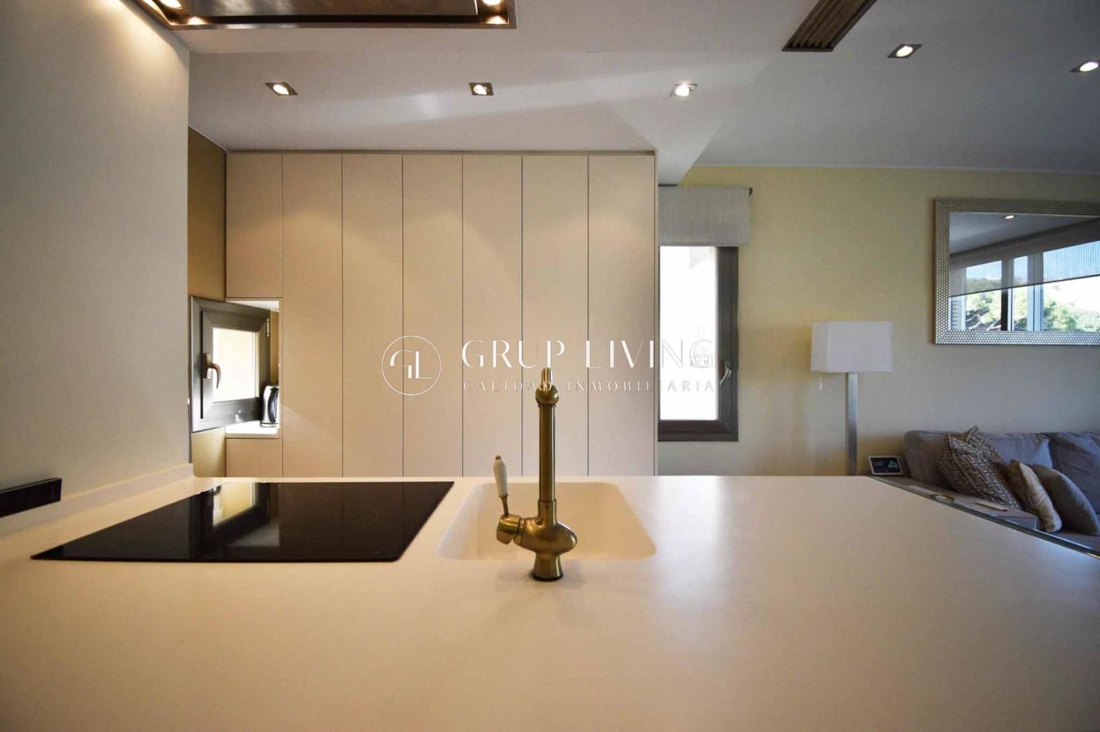 2 slaapkamer Flat te huur in Sant Pere de Ribes met garage - € 1.538 (Ref: 9586622)